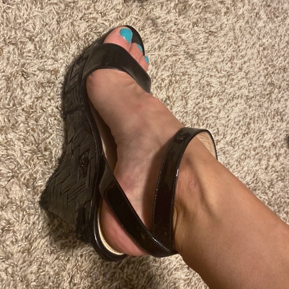 Prada patent leather basket weave detailed platform ankle strap wedges! - Picture 4 of 11